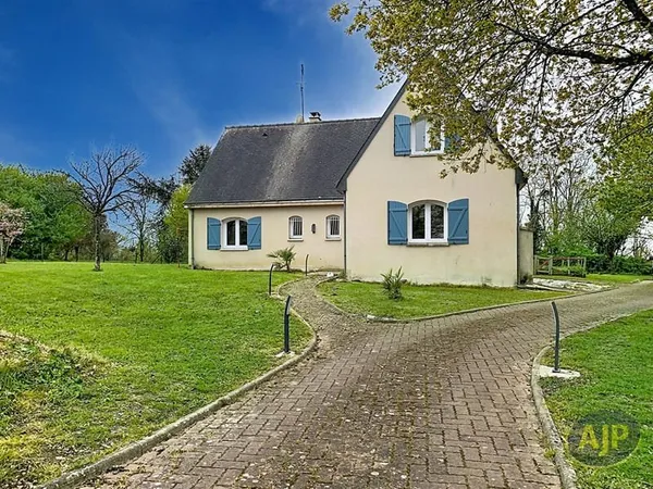 Maison Vente Ombrée d'Anjou 5p 160m² 216380€