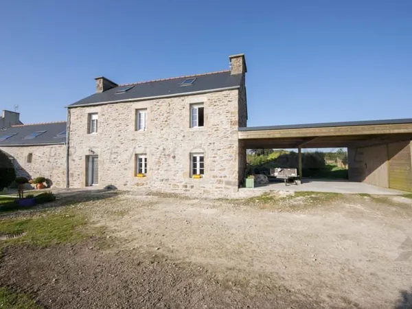 Maison 7 pièces 210 m²