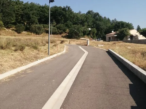 Terrain constructible viabilisé