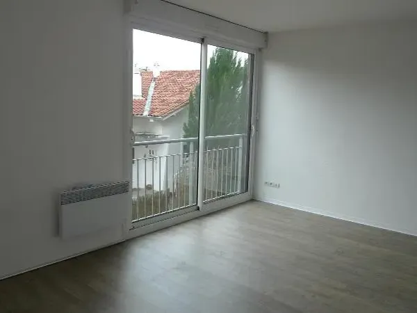 Studio 1 pièce 27 m²