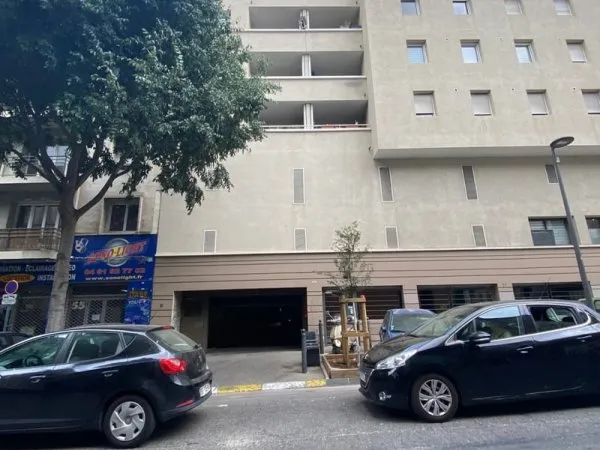 BOX SIMPLE 57 COURS GOUFFE 13006 MARSEILLE