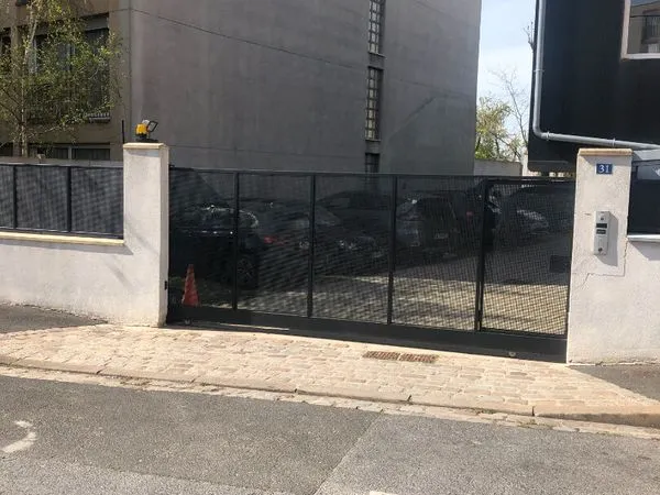 Parking/box LES LILAS