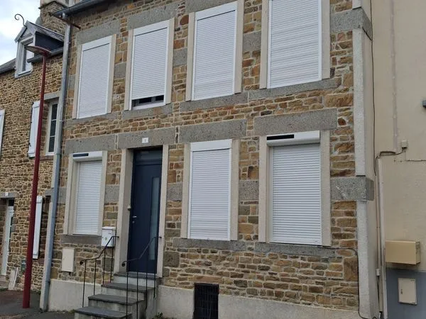à louer maison de ville centre de Torigni s/Vire