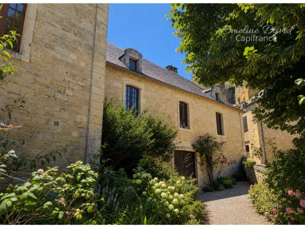 Maison 6 pièces 235 m²
