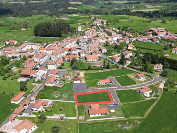 Terrain 787 m²
