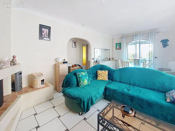 Maison 6 pièces 210 m²