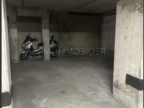 Parking/box 15 m² Marseille