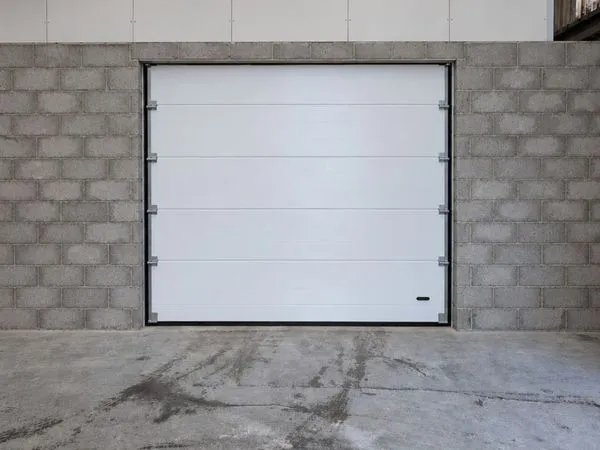 Hangar 63m2