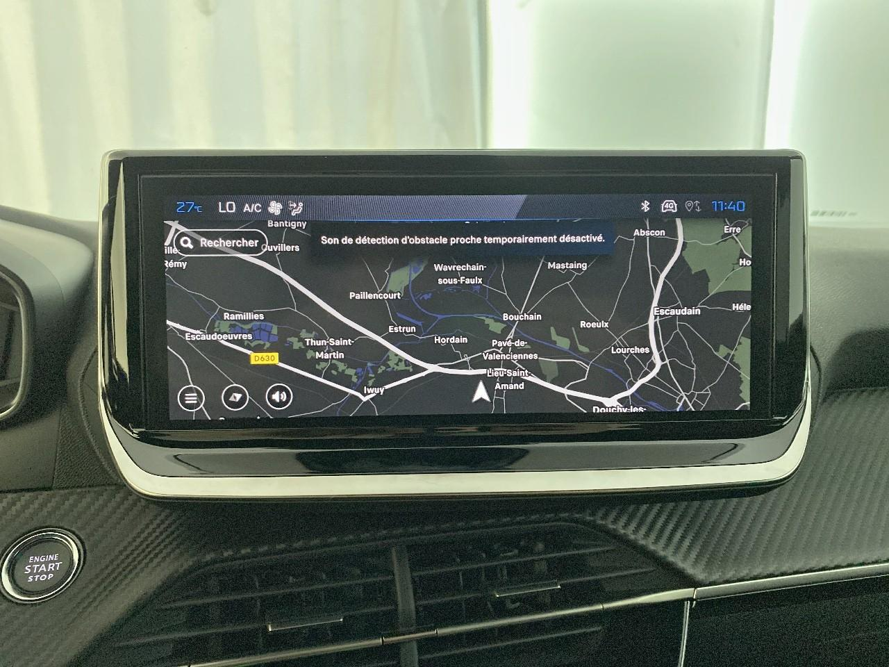 Peugeot 2008 hybrid 145 ch e-dcs6 allure — photo 14