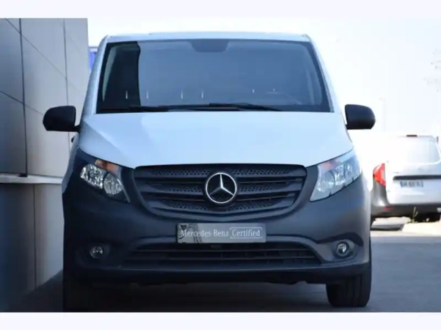 Mercedes Vito 114 cdi 4x4 fourgon compact — photo 2