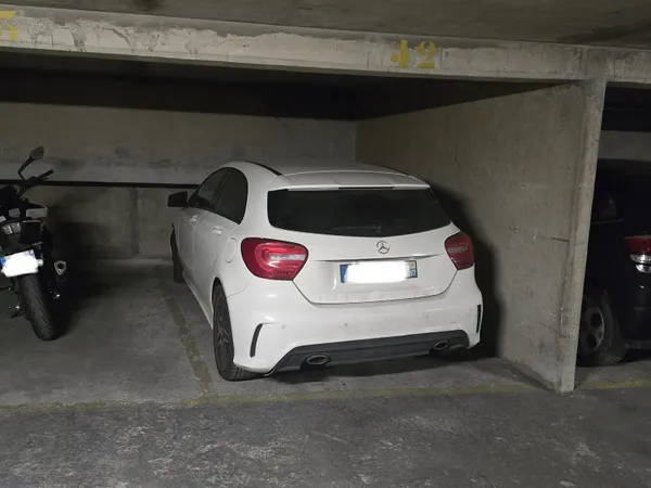 Vends parking - 9m²
