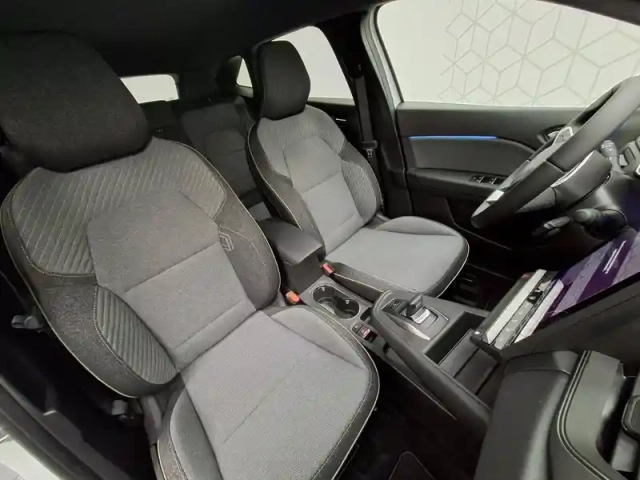 Renault Symbioz e-tech full hybrid 160 ch — photo 30