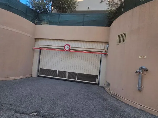 Garage box