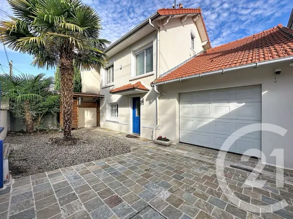 Maison 6 pièces 121 m²