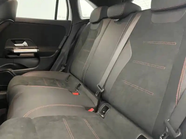 Mercedes Gla 250 e 8g-dct — photo 16