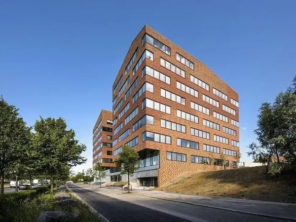 Bureaux 1705 m²