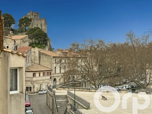 Appartement 1 pièce 65 m²