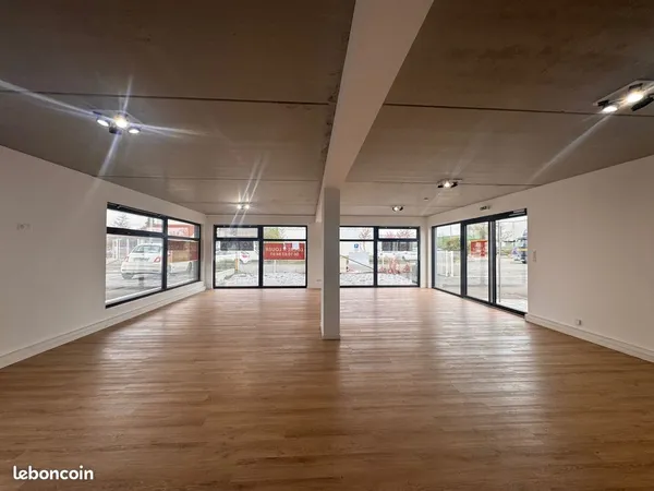 Local commercial 107 m² SIERENTZ