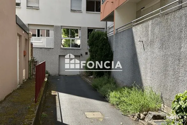 Parking 14 m²
