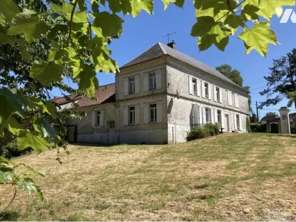 Maison 6 pièces 246 m²