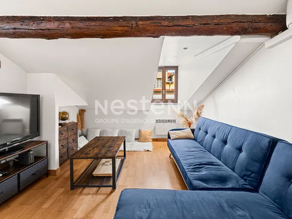 Appartement 2 pièces dernier étage à vendre à Nice Le Port - SPECIAL LOCATION SAISONNIRE