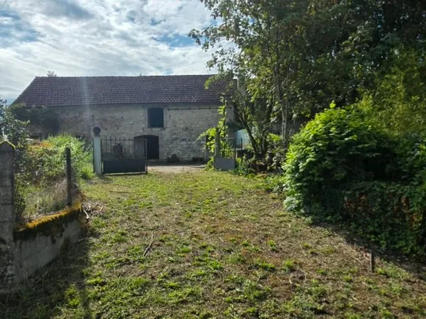 Grange en pierre 146m² - Chauffour-sur-Vell (19) - Potentiel habitation