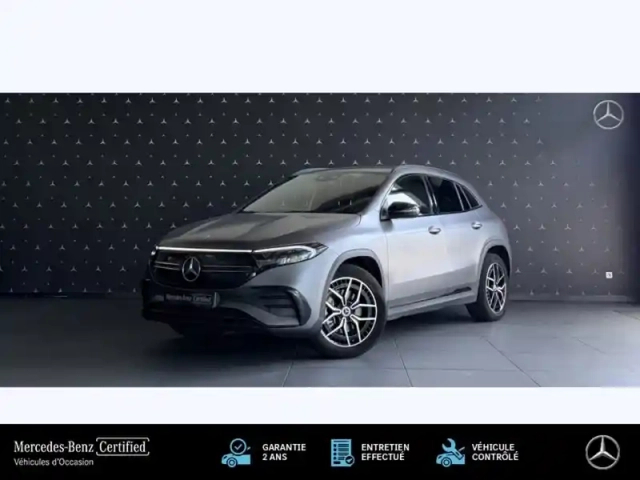 Mercedes Eqa 250+ amg line — photo 31