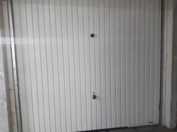 Garage à louer