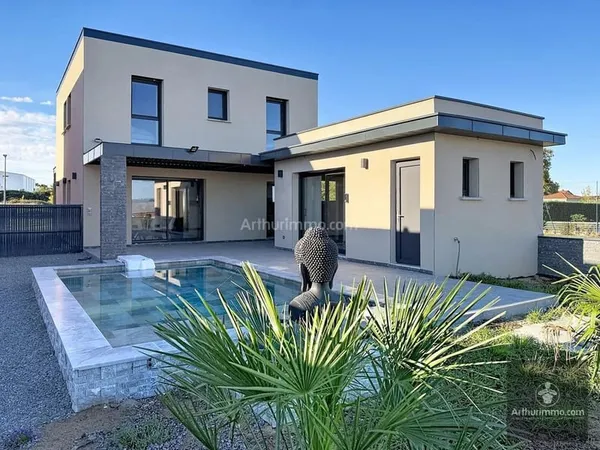 MABLY  MAISON CONTEMPORAINE HAUT DE GAMME AVEC PISCINE