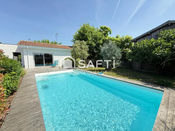 Maison T2 avec piscine et hangar