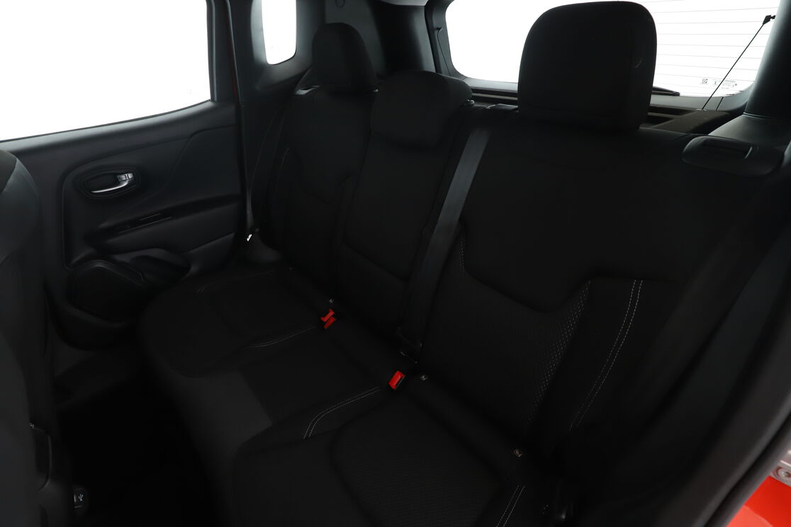 Jeep Renegade 1.6 MultiJet Limited — photo 13