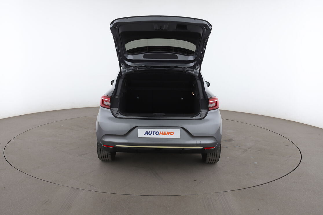 Renault Clio 1.6 E-Tech Hybride Engineered — photo 15