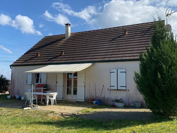 À vendre - Pavillon de plain-pied -2 chambres - jardin et garage COUTARNOUX (89)