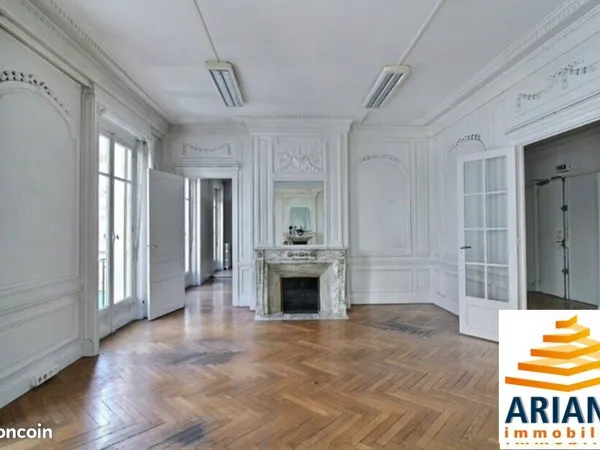 Bureaux 142 m²