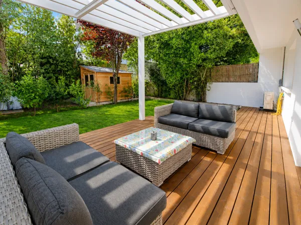 500m PLAGE - T3 entierement renove, avec jardin privatif +
