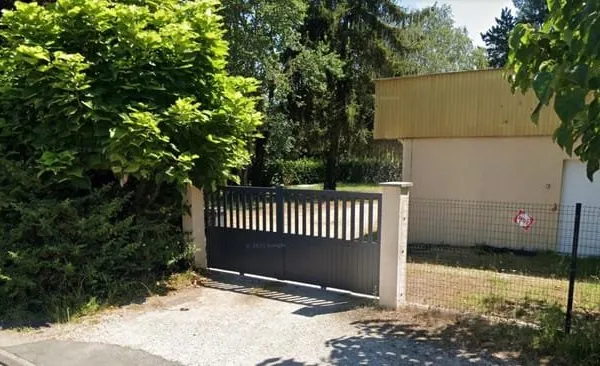 Bureaux 5 pièces 182 m²