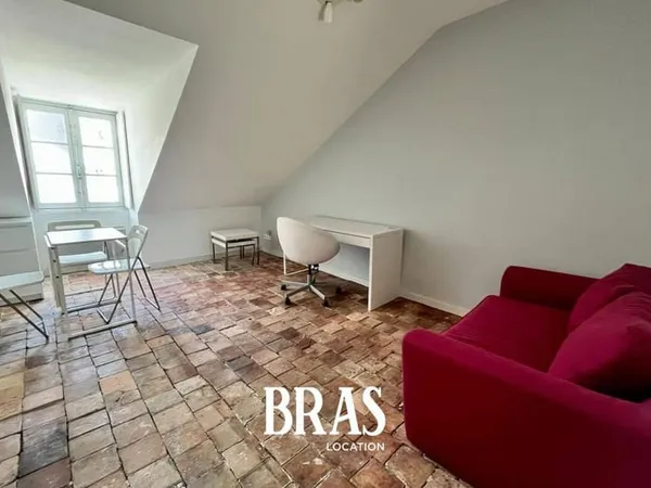 Studio 1 pièce 17 m²