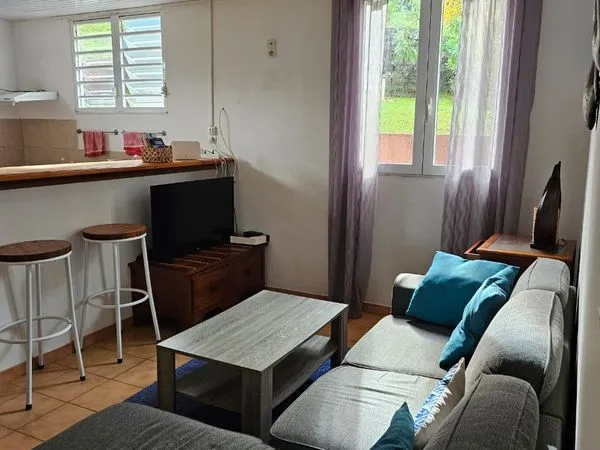 T2 bas de villa