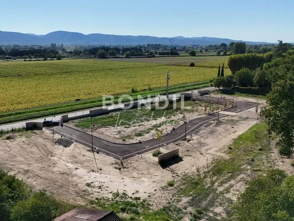 Terrain 178 m²