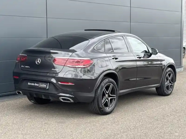 Mercedes Glc 300e 4matic coupé amg line — photo 5