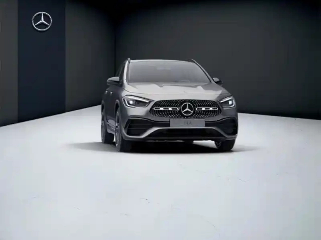 Mercedes Gla 250 e amg line — photo 31