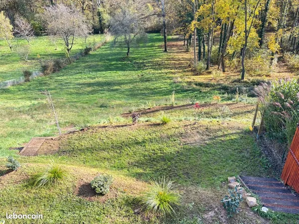 Appartement T3 Rez de Jardin 250m²