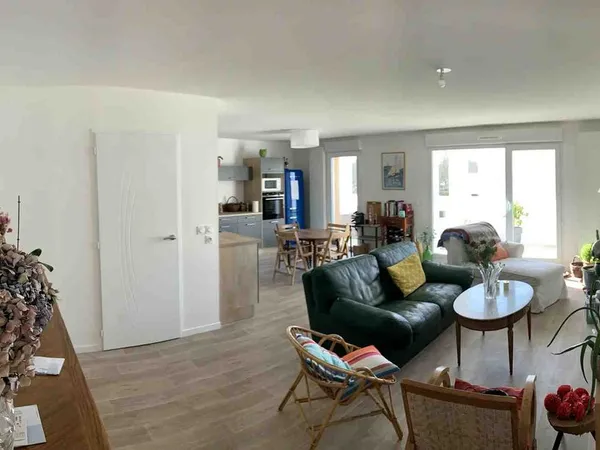 Grand T3 de 82m² avec balcon de 19m²