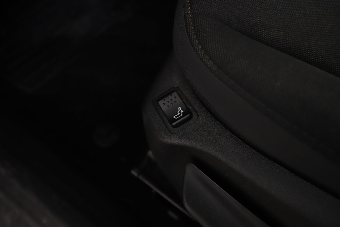 Jeep Renegade 1.3 GSE T4 Limited BVR6 — photo 11