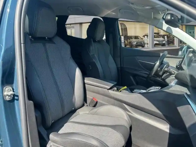 Peugeot 3008 bluehdi 130ch s&amp;s eat8 allure pack — photo 9