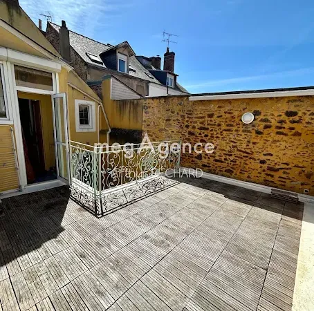 Maison 6 pièces 180 m²