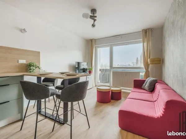 Chambre 4 pièces 66 m²