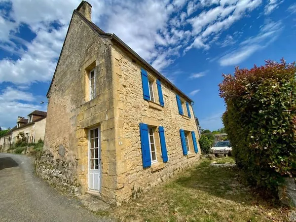Maison de village confortable en pierres