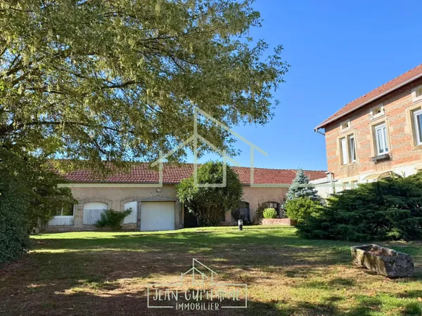 Maison rénovée 175m2 - 4 chambres - 2086m2 de terrain