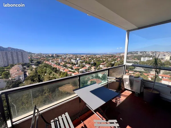 Marseille Joseph Aiguier 9eme - T3 meublé de 71 m² - Vue panoramique mer